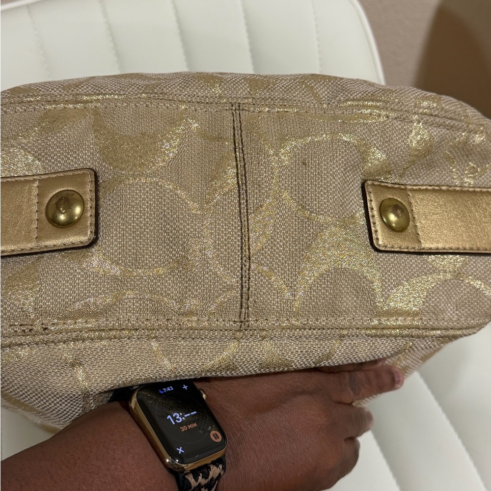 Coach Zoe Gold Signature Shoulder Bag - Picture 3 of 13